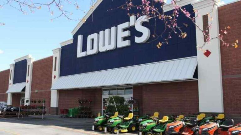 Does Lowe’s Price Match Home Depot