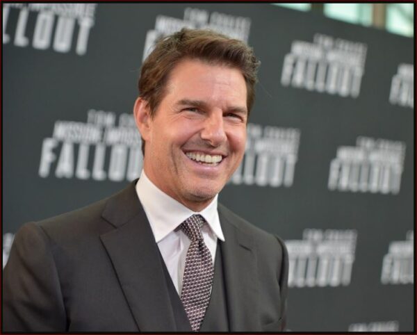 What is Tom Cruise's Net Worth, Salary and Career